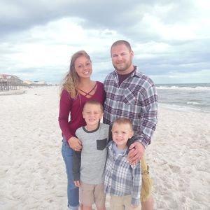 Meet your Posher, Alansa